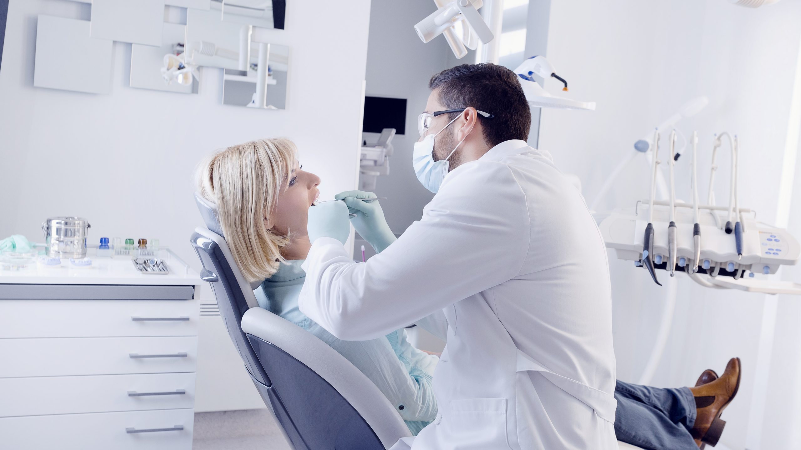 Dentist in Miami Beach, FL
